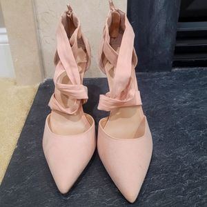 Shoe Dazzle sexy criss cross high heel suede stilettos in pink 💗